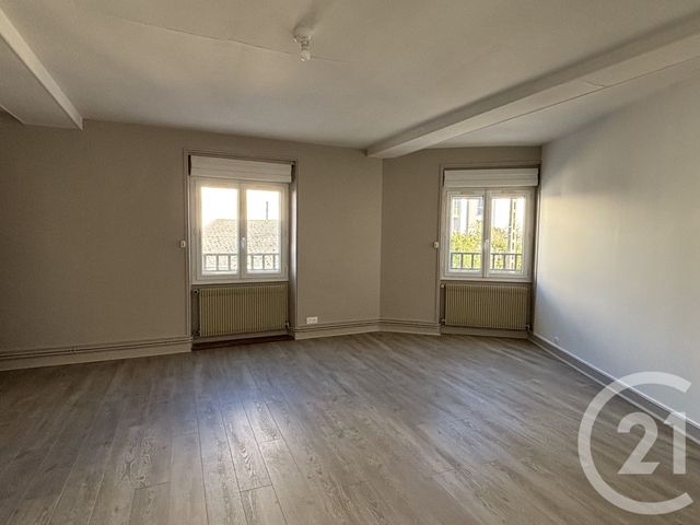 Appartement F2 à louer - 2 pièces - 61.61 m2 - LA FERTE GAUCHER - 77 - ILE-DE-FRANCE - Century 21 A.S.M.