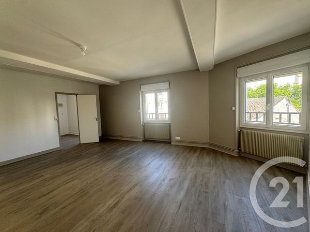 Appartement F2 à louer - 2 pièces - 61.61 m2 - LA FERTE GAUCHER - 77 - ILE-DE-FRANCE - Century 21 A.S.M.