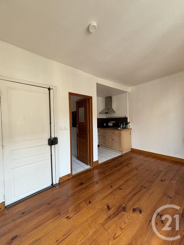 Appartement F2 à louer - 2 pièces - 29.39 m2 - COULOMMIERS - 77 - ILE-DE-FRANCE - Century 21 A.S.M.