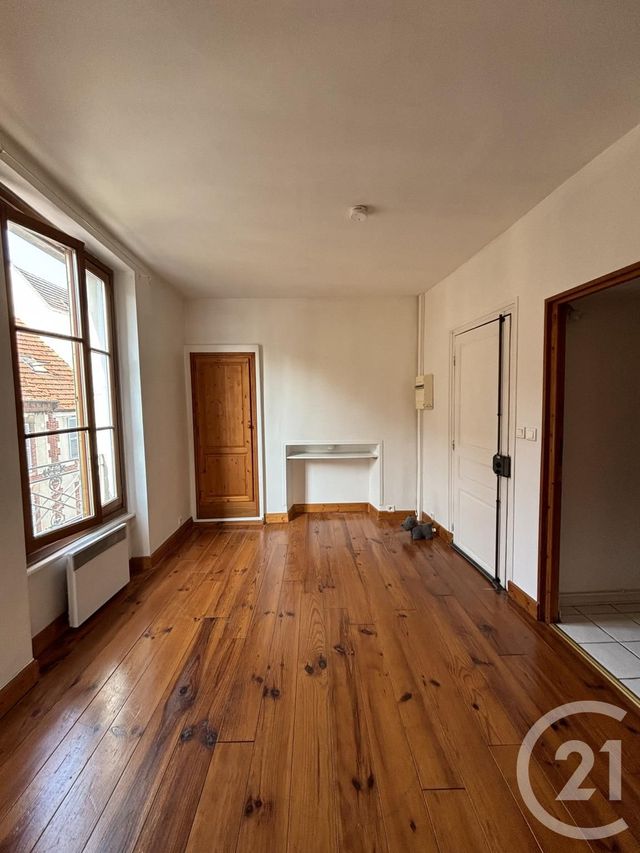Appartement F2 à louer - 2 pièces - 29.39 m2 - COULOMMIERS - 77 - ILE-DE-FRANCE - Century 21 A.S.M.