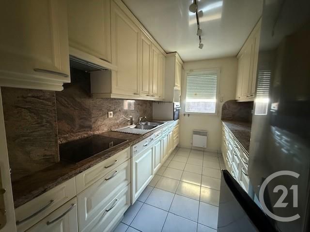 Appartement F3 à louer - 3 pièces - 84.16 m2 - COULOMMIERS - 77 - ILE-DE-FRANCE - Century 21 A.S.M.