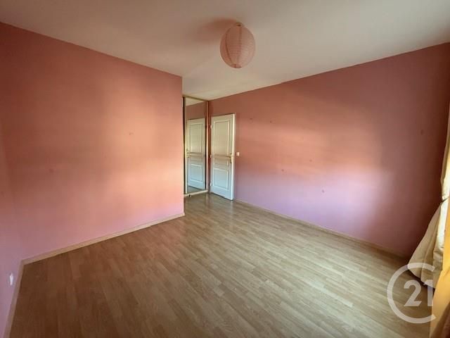 Appartement F3 à louer - 3 pièces - 84.16 m2 - COULOMMIERS - 77 - ILE-DE-FRANCE - Century 21 A.S.M.