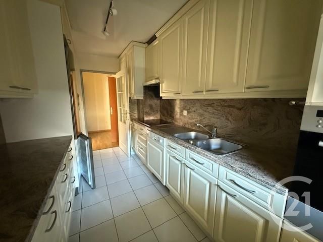 Appartement F3 à louer - 3 pièces - 84.16 m2 - COULOMMIERS - 77 - ILE-DE-FRANCE - Century 21 A.S.M.