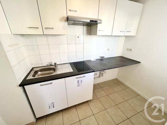 Appartement F2 à louer - 2 pièces - 47.09 m2 - LA FERTE GAUCHER - 77 - ILE-DE-FRANCE - Century 21 A.S.M.