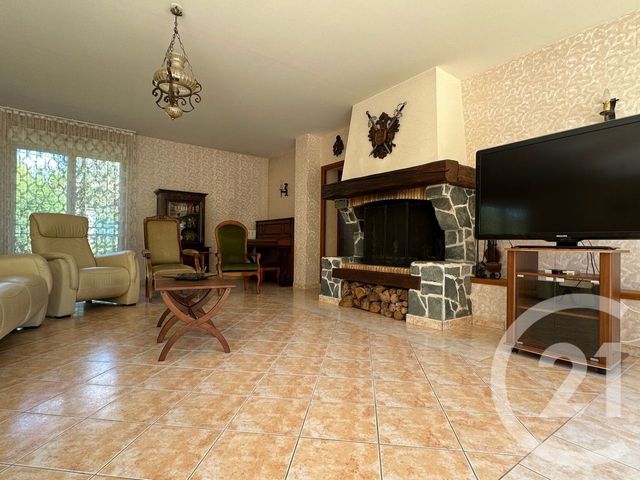 maison à vendre - 9 pièces - 246.38 m2 - BOISSY LE CHATEL - 77 - ILE-DE-FRANCE - Century 21 A.S.M.