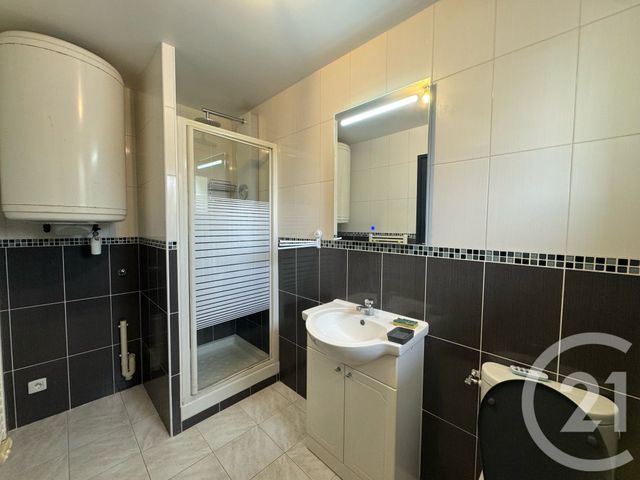 Appartement F2 à louer - 2 pièces - 48.68 m2 - CHAILLY EN BRIE - 77 - ILE-DE-FRANCE - Century 21 A.S.M.