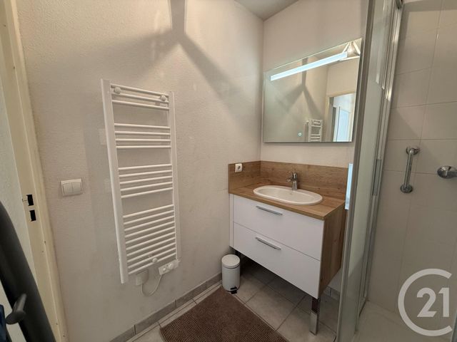 Appartement F3 à louer - 3 pièces - 64.19 m2 - COULOMMIERS - 77 - ILE-DE-FRANCE - Century 21 A.S.M.