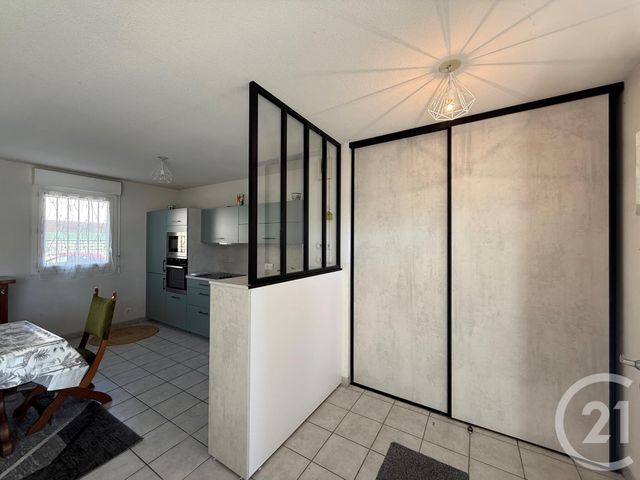 Appartement F3 à louer - 3 pièces - 64.19 m2 - COULOMMIERS - 77 - ILE-DE-FRANCE - Century 21 A.S.M.