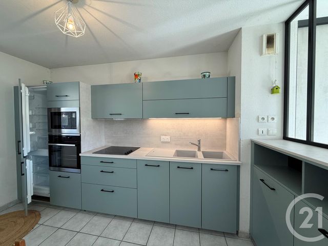Appartement F3 à louer - 3 pièces - 64.19 m2 - COULOMMIERS - 77 - ILE-DE-FRANCE - Century 21 A.S.M.
