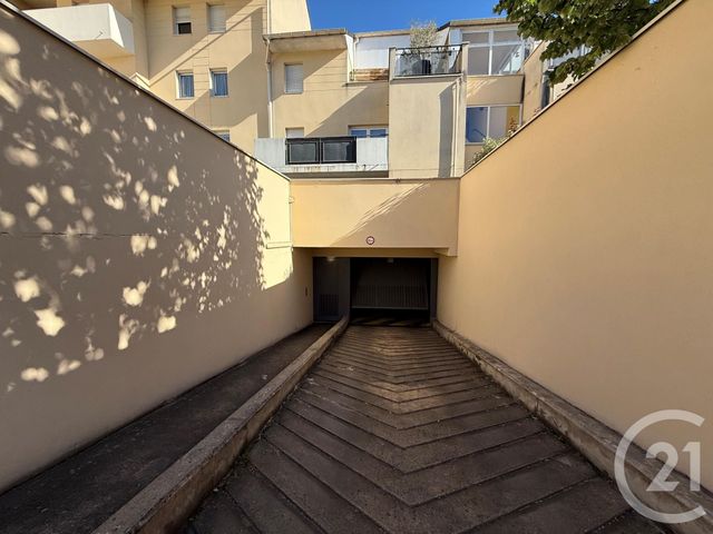 Appartement F3 à louer - 3 pièces - 64.19 m2 - COULOMMIERS - 77 - ILE-DE-FRANCE - Century 21 A.S.M.