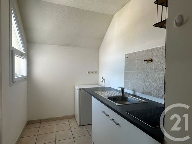Appartement F2 à vendre - 2 pièces - 49.8 m2 - LA FERTE GAUCHER - 77 - ILE-DE-FRANCE - Century 21 A.S.M.