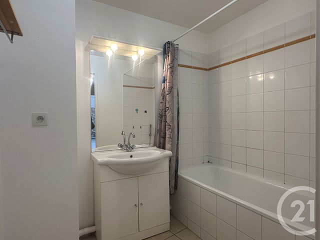 Appartement F2 à vendre - 2 pièces - 49.8 m2 - LA FERTE GAUCHER - 77 - ILE-DE-FRANCE - Century 21 A.S.M.