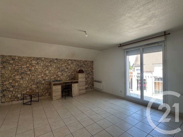 Appartement F2 à vendre - 2 pièces - 49.8 m2 - LA FERTE GAUCHER - 77 - ILE-DE-FRANCE - Century 21 A.S.M.