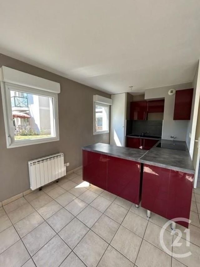 Appartement à louer - 3 pièces - 56.07 m2 - COULOMMIERS - 77 - ILE-DE-FRANCE - Century 21 A.S.M.