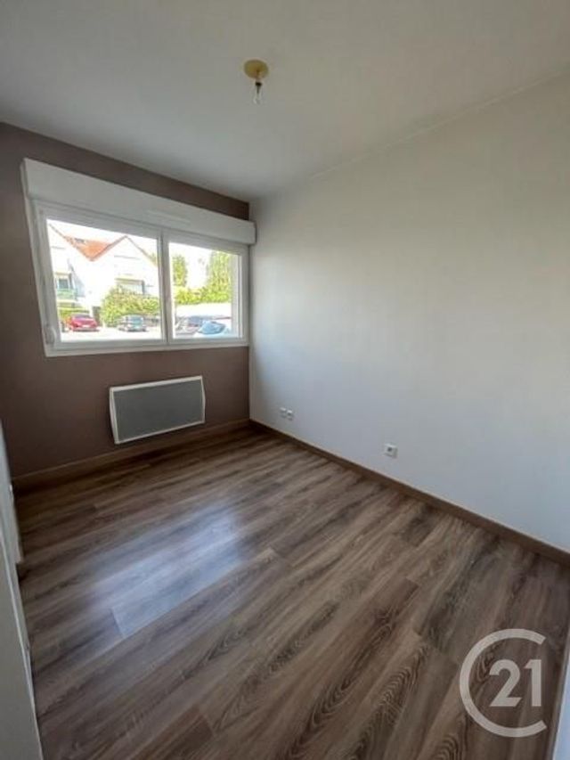Appartement à louer - 3 pièces - 56.07 m2 - COULOMMIERS - 77 - ILE-DE-FRANCE - Century 21 A.S.M.