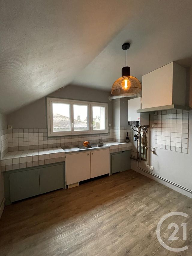 Appartement F3 à louer - 3 pièces - 80.06 m2 - LA FERTE GAUCHER - 77 - ILE-DE-FRANCE - Century 21 A.S.M.