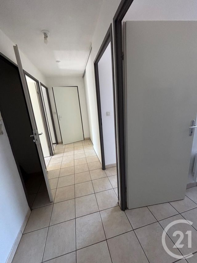 Appartement F3 à louer - 3 pièces - 63.6 m2 - LA FERTE GAUCHER - 77 - ILE-DE-FRANCE - Century 21 A.S.M.