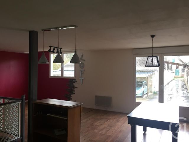 Appartement F3 à louer - 3 pièces - 119.31 m2 - REBAIS - 77 - ILE-DE-FRANCE - Century 21 A.S.M.