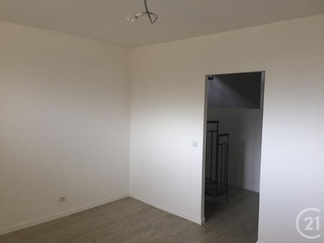 Appartement F3 à louer - 3 pièces - 119.31 m2 - REBAIS - 77 - ILE-DE-FRANCE - Century 21 A.S.M.