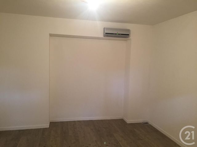 Appartement F3 à louer - 3 pièces - 119.31 m2 - REBAIS - 77 - ILE-DE-FRANCE - Century 21 A.S.M.