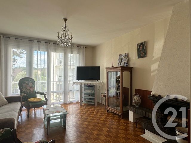 Appartement F4 à vendre - 4 pièces - 83.63 m2 - COULOMMIERS - 77 - ILE-DE-FRANCE - Century 21 A.S.M.