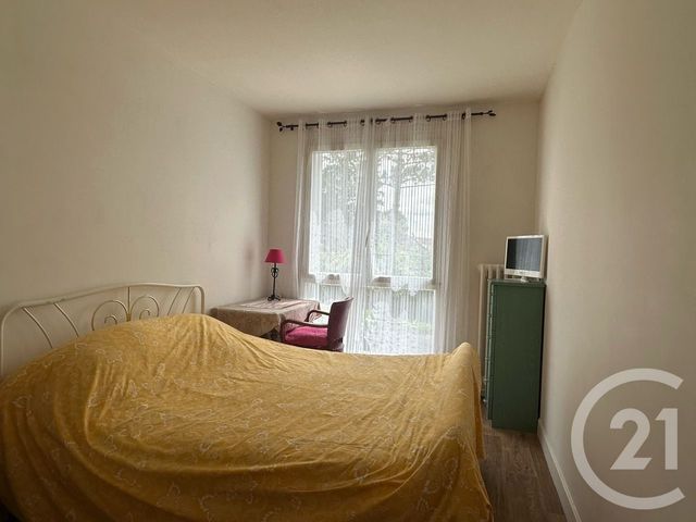 Appartement F4 à vendre - 4 pièces - 83.63 m2 - COULOMMIERS - 77 - ILE-DE-FRANCE - Century 21 A.S.M.