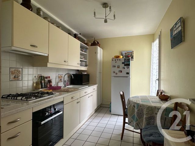 Appartement F4 à vendre - 4 pièces - 83.63 m2 - COULOMMIERS - 77 - ILE-DE-FRANCE - Century 21 A.S.M.