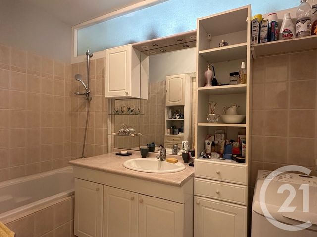 Appartement F4 à vendre - 4 pièces - 83.63 m2 - COULOMMIERS - 77 - ILE-DE-FRANCE - Century 21 A.S.M.
