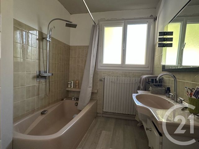 maison à vendre - 6 pièces - 150.4 m2 - COULOMMIERS - 77 - ILE-DE-FRANCE - Century 21 A.S.M.