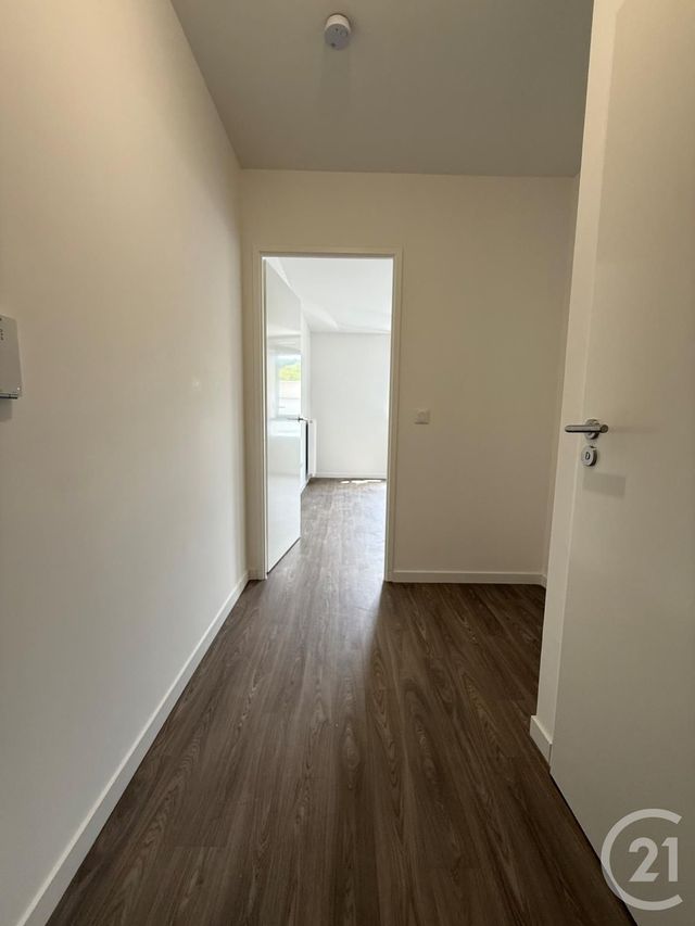 Appartement Studio à louer - 1 pièce - 29.61 m2 - COULOMMIERS - 77 - ILE-DE-FRANCE - Century 21 A.S.M.