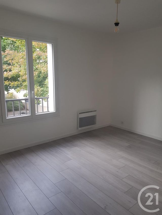 Appartement F3 à louer - 3 pièces - 62.75 m2 - COULOMMIERS - 77 - ILE-DE-FRANCE - Century 21 A.S.M.