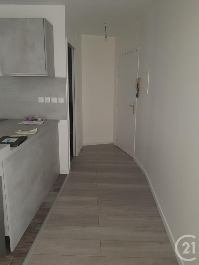 Appartement F3 à louer - 3 pièces - 62.75 m2 - COULOMMIERS - 77 - ILE-DE-FRANCE - Century 21 A.S.M.
