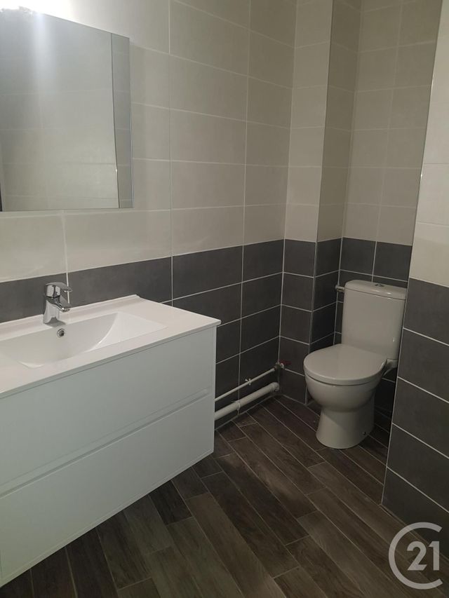 Appartement F3 à louer - 3 pièces - 62.75 m2 - COULOMMIERS - 77 - ILE-DE-FRANCE - Century 21 A.S.M.