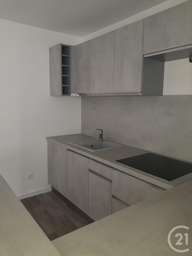 Appartement F3 à louer - 3 pièces - 62.75 m2 - COULOMMIERS - 77 - ILE-DE-FRANCE - Century 21 A.S.M.