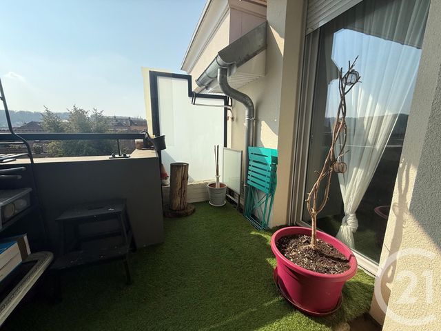 Appartement F2 à louer - 2 pièces - 40.0 m2 - COULOMMIERS - 77 - ILE-DE-FRANCE - Century 21 A.S.M.