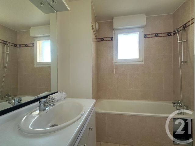 Appartement F2 à vendre - 2 pièces - 45.64 m2 - COULOMMIERS - 77 - ILE-DE-FRANCE - Century 21 A.S.M.