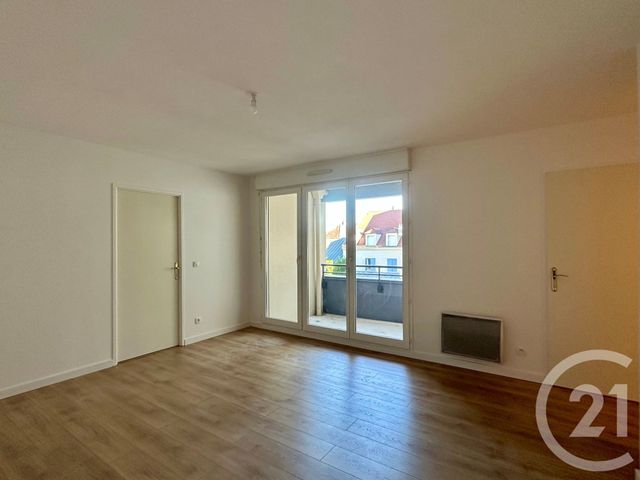 Appartement F2 à vendre - 2 pièces - 45.64 m2 - COULOMMIERS - 77 - ILE-DE-FRANCE - Century 21 A.S.M.