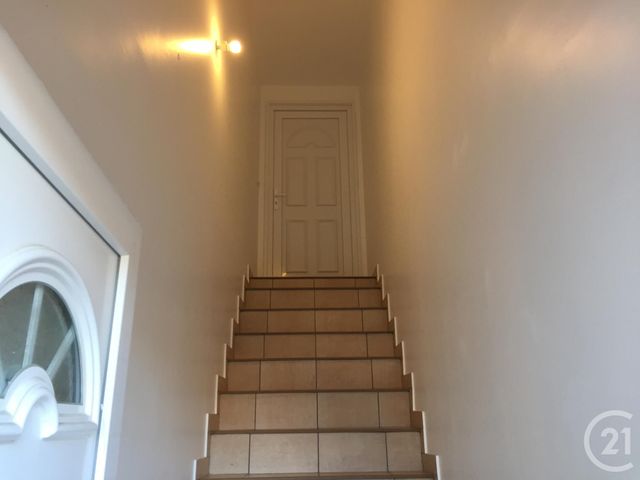 Appartement F3 à louer - 3 pièces - 81.21 m2 - COULOMMIERS - 77 - ILE-DE-FRANCE - Century 21 A.S.M.