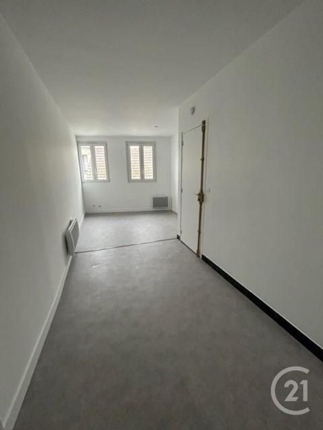 Appartement Studio à louer - 1 pièce - 25.1 m2 - LA FERTE SOUS JOUARRE - 77 - ILE-DE-FRANCE - Century 21 A.S.M.