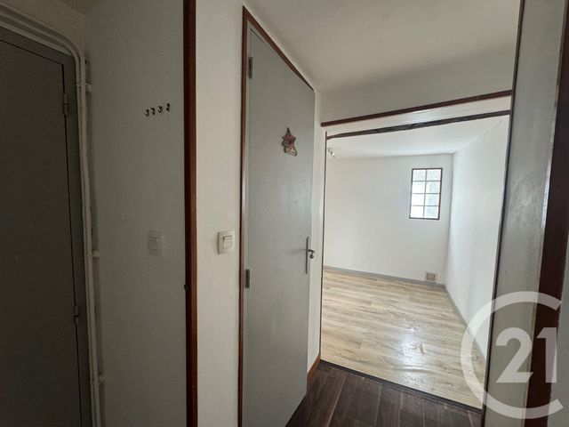 Appartement F1 à louer - 1 pièce - 22.49 m2 - COULOMMIERS - 77 - ILE-DE-FRANCE - Century 21 A.S.M.