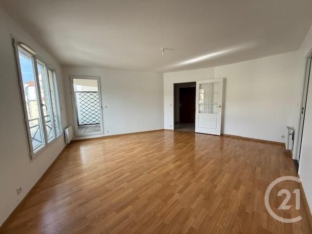 Appartement F3 à louer - 3 pièces - 66.8 m2 - COULOMMIERS - 77 - ILE-DE-FRANCE - Century 21 A.S.M.