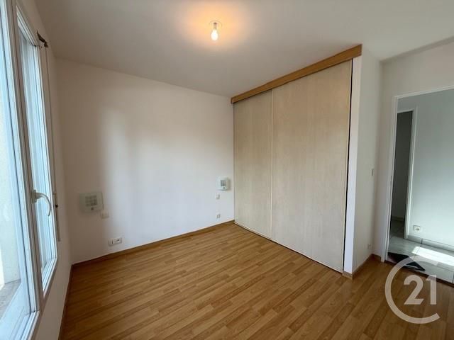 Appartement F3 à louer - 3 pièces - 66.8 m2 - COULOMMIERS - 77 - ILE-DE-FRANCE - Century 21 A.S.M.