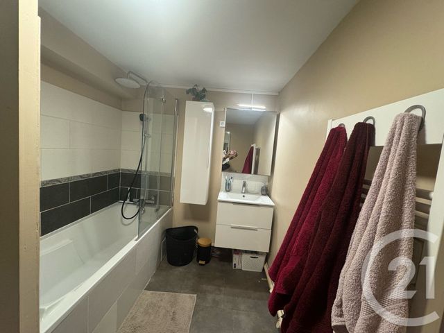 Appartement F2 à louer - 2 pièces - 51.47 m2 - ST AUGUSTIN - 77 - ILE-DE-FRANCE - Century 21 A.S.M.