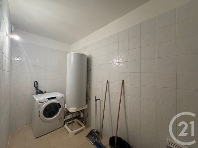 Appartement F2 à louer - 2 pièces - 60.4 m2 - COULOMMIERS - 77 - ILE-DE-FRANCE - Century 21 A.S.M.