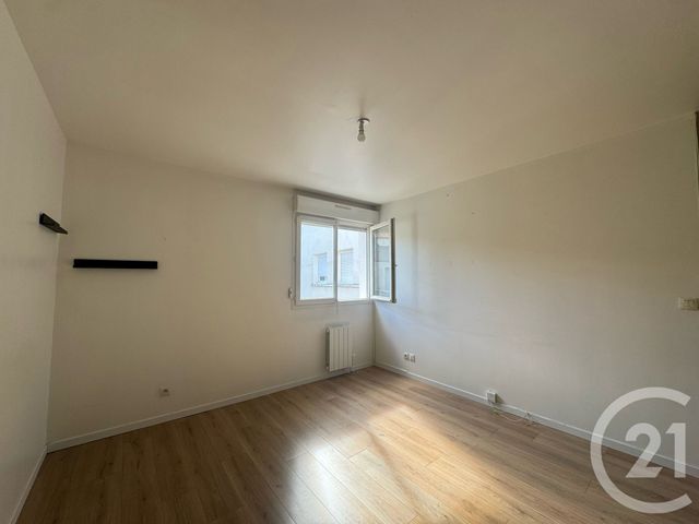 Appartement F3 à louer - 3 pièces - 47.57 m2 - COULOMMIERS - 77 - ILE-DE-FRANCE - Century 21 A.S.M.