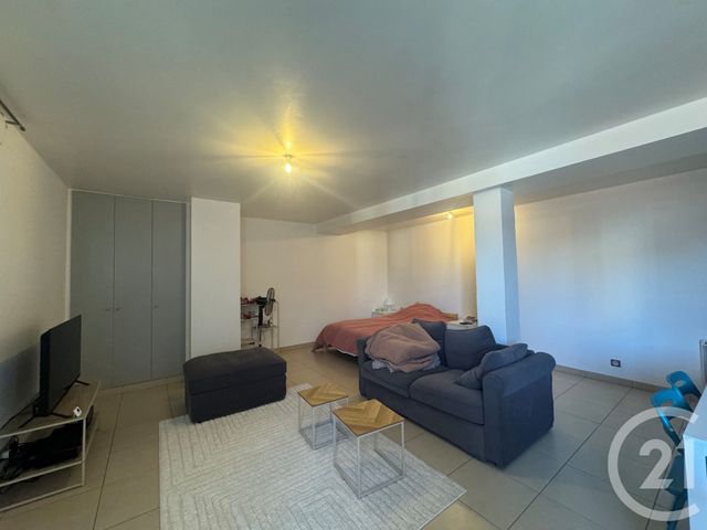 Appartement F1 à louer COULOMMIERS