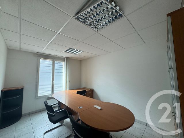 commerce à louer - 263.0 m2 - COULOMMIERS - 77 - ILE-DE-FRANCE - Century 21 A.S.M.