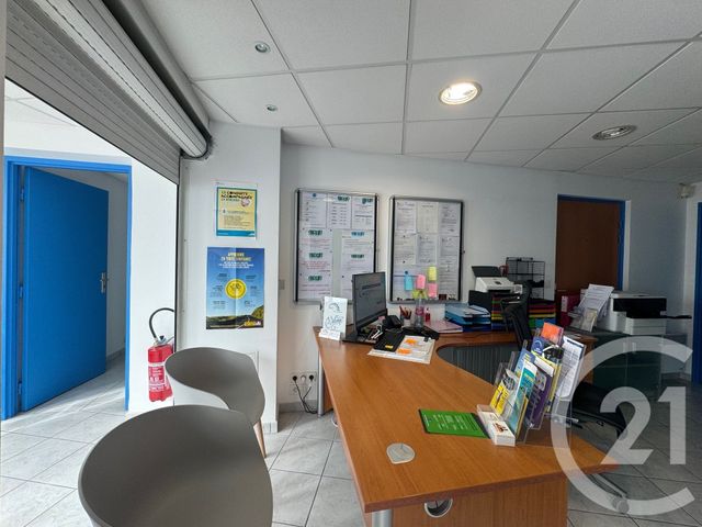 commerce à louer - 263.0 m2 - COULOMMIERS - 77 - ILE-DE-FRANCE - Century 21 A.S.M.