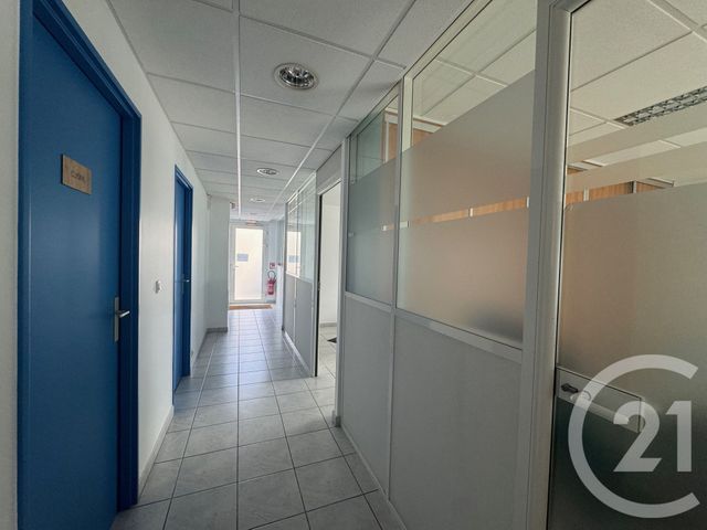 commerce à louer - 263.0 m2 - COULOMMIERS - 77 - ILE-DE-FRANCE - Century 21 A.S.M.