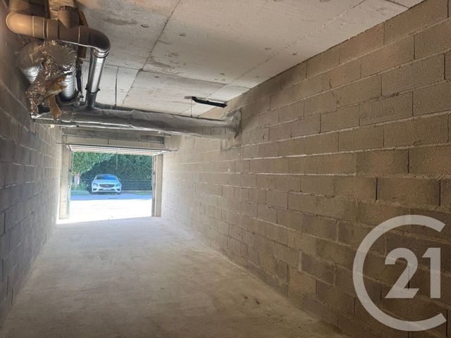 parking à louer - 20.0 m2 - COULOMMIERS - 77 - ILE-DE-FRANCE - Century 21 A.S.M.